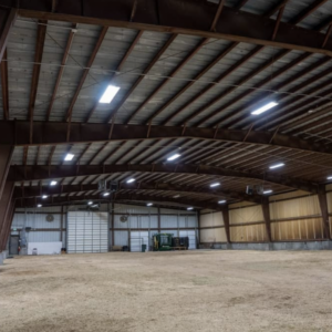 Rustic Barn (dirt floor)